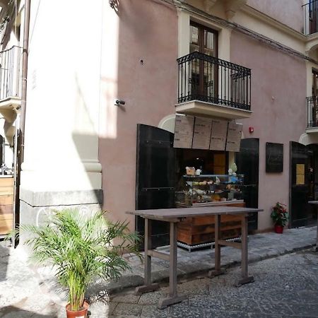 Vuciata Apartments 卡塔尼亚 外观 照片